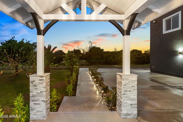 17735 E MEWS Road, Queen Creek, AZ 85142