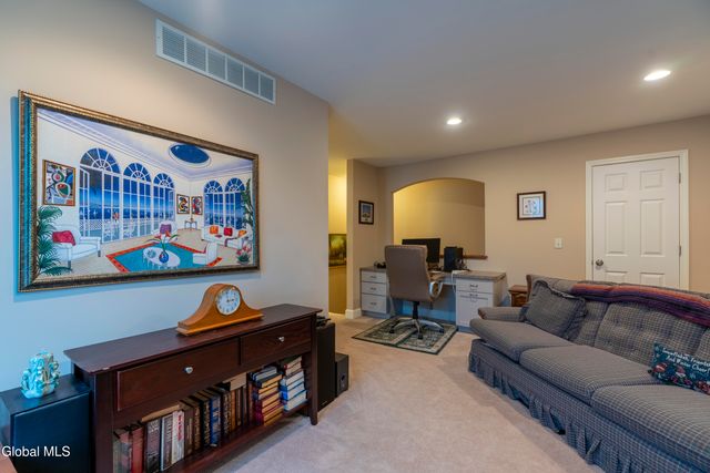 16A Winchester Place, Halfmoon, NY 12118