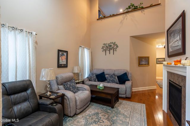 16A Winchester Place, Halfmoon, NY 12118