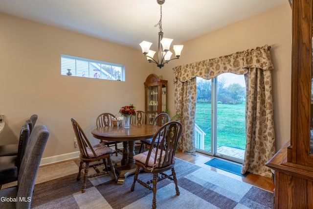 16A Winchester Place, Halfmoon, NY 12118