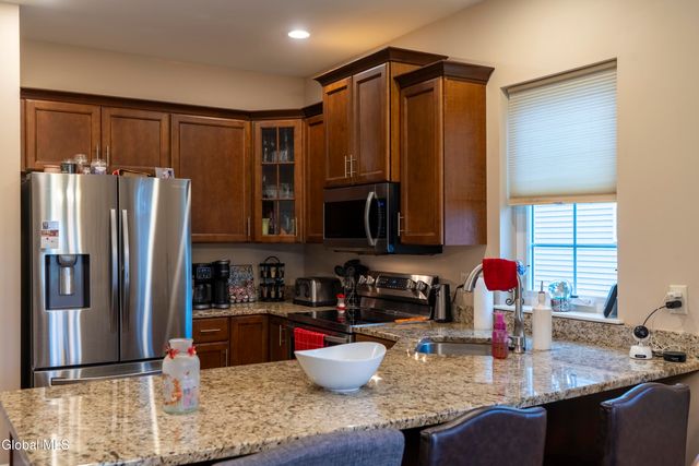 16A Winchester Place, Halfmoon, NY 12118