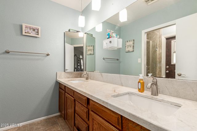 2525 E EVERGREEN Street, Mesa, AZ 85213