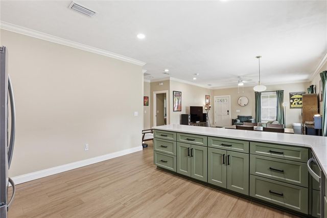 811 NW 3RD AVENUE, Gainesville, FL 32601