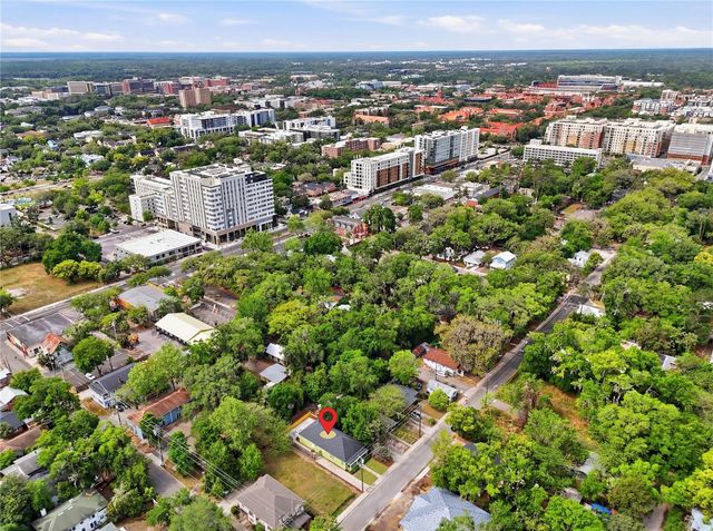 811 NW 3RD AVENUE, Gainesville, FL 32601