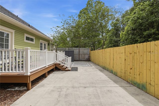 811 NW 3RD AVENUE, Gainesville, FL 32601