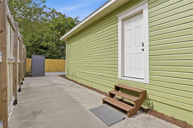 811 NW 3RD AVENUE, Gainesville, FL 32601