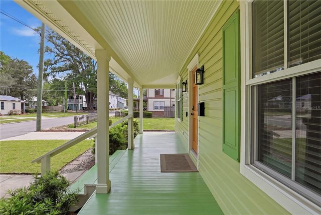 811 NW 3RD AVENUE, Gainesville, FL 32601