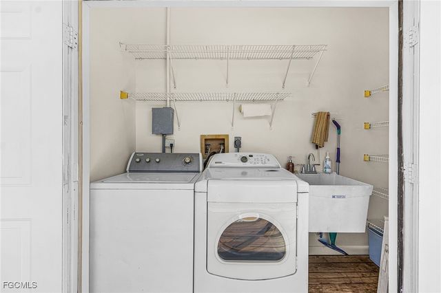 3531 Sea Holly LN, St James City, FL 33956