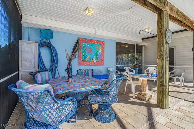 3531 Sea Holly LN, St James City, FL 33956