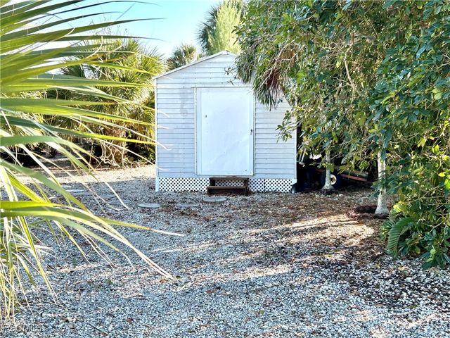 3531 Sea Holly LN, St James City, FL 33956