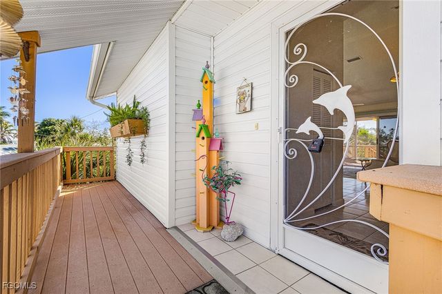 3531 Sea Holly LN, St James City, FL 33956