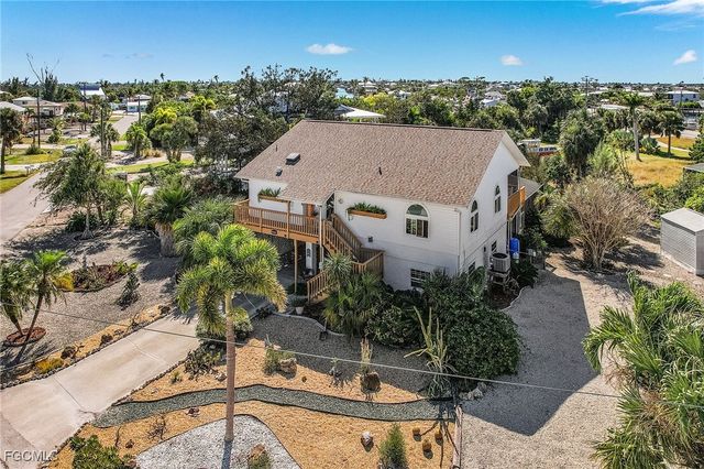 3531 Sea Holly LN, St James City, FL 33956