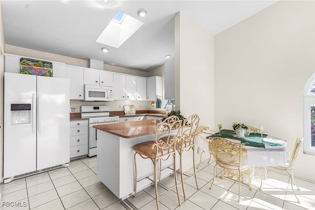 3531 Sea Holly LN, St James City, FL 33956