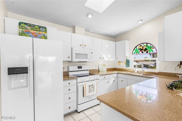 3531 Sea Holly LN, St James City, FL 33956