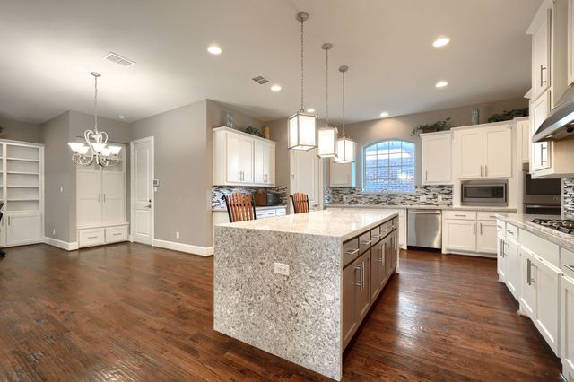 1224 Damsel Grey Trail, Lewisville, TX 75056