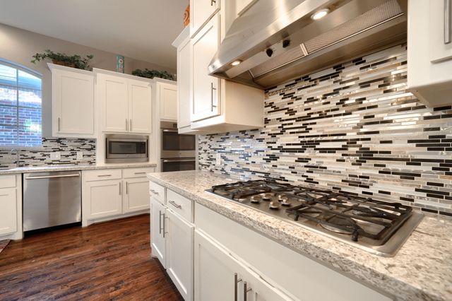 1224 Damsel Grey Trail, Lewisville, TX 75056