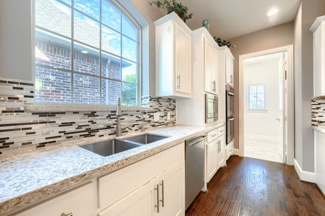 1224 Damsel Grey Trail, Lewisville, TX 75056