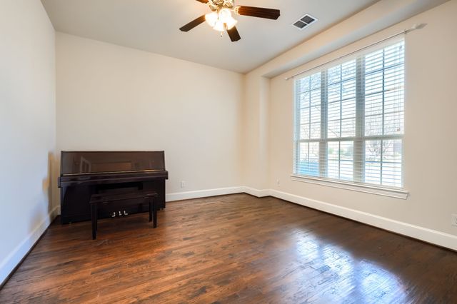 1224 Damsel Grey Trail, Lewisville, TX 75056