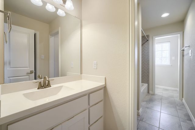 1224 Damsel Grey Trail, Lewisville, TX 75056