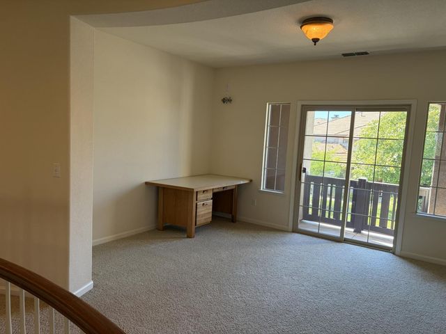 1608 Avondale Dr, Roseville, CA 95747
