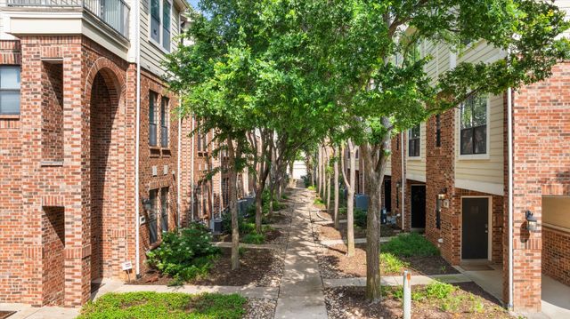 6059 Portrush Drive, Fort Worth, TX 76116