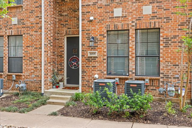 6059 Portrush Drive, Fort Worth, TX 76116