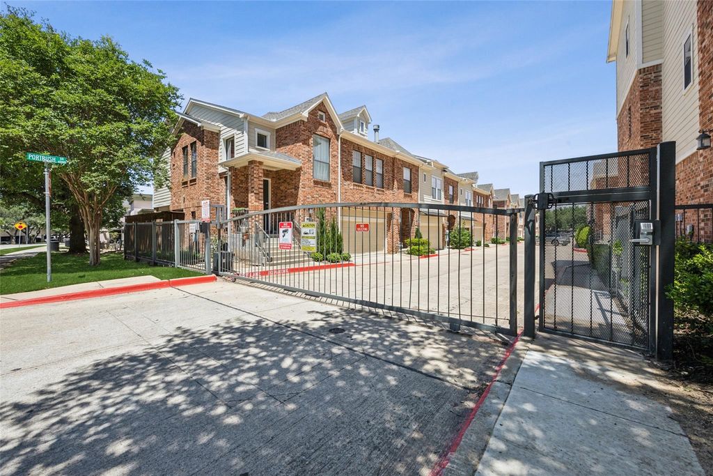 6059 Portrush Drive, Fort Worth, TX 76116