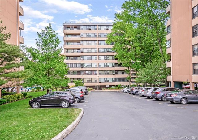 10-21 162 Street 5D, Beechhurst, NY 11357