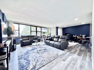 10-21 162 Street 5D, Beechhurst, NY 11357