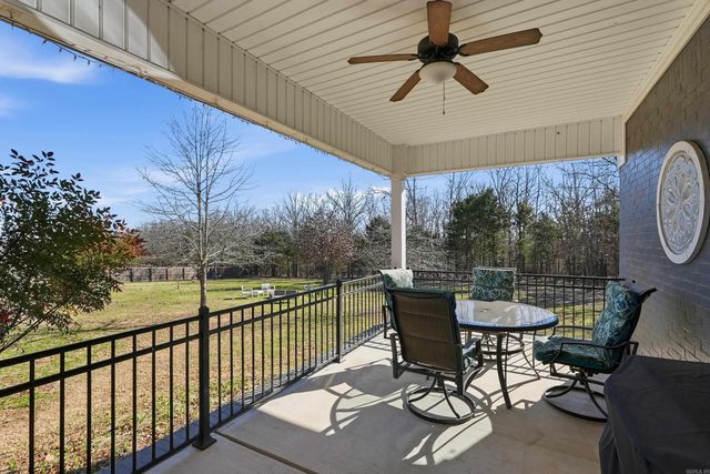8 Persimmon Ridge Drive, Greenbrier, AR 72058