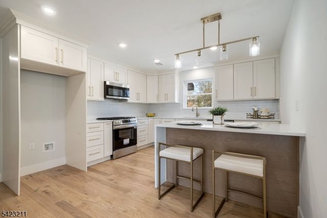 25 Brookside Ave, Irvington Twp., NJ 07111