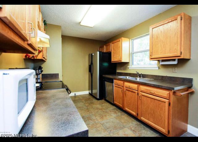 1000 FLEMING Street, Fleming Island, FL 32003