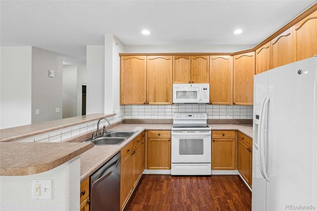 9568 W San Juan Circle 201, Littleton, CO 80128