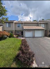 16 Homestead Drive, Old Bridge, NJ 07747
