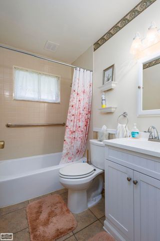16996 Grettel Avenue, Fraser, MI 48026