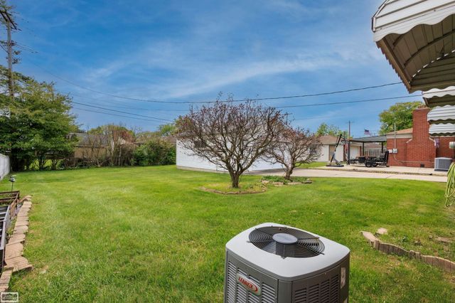 16996 Grettel Avenue, Fraser, MI 48026