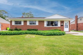16996 Grettel Avenue, Fraser, MI 48026