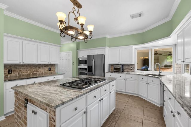 14 Wickham Court, Sugar Land, TX 77479