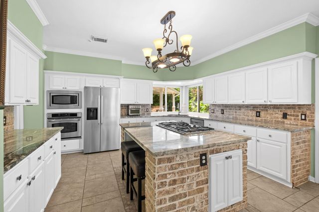 14 Wickham Court, Sugar Land, TX 77479