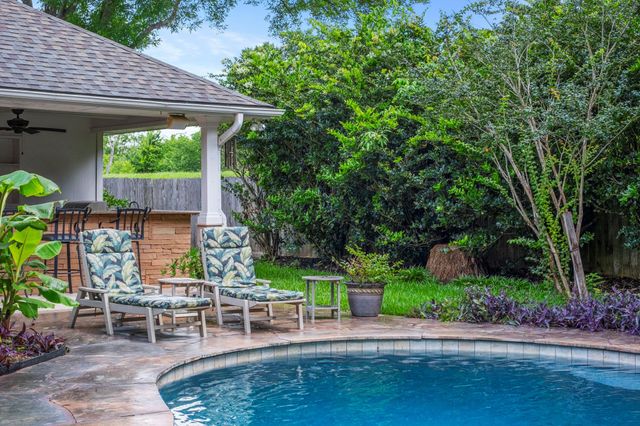 14 Wickham Court, Sugar Land, TX 77479