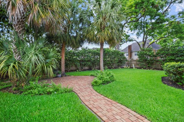 14 Wickham Court, Sugar Land, TX 77479