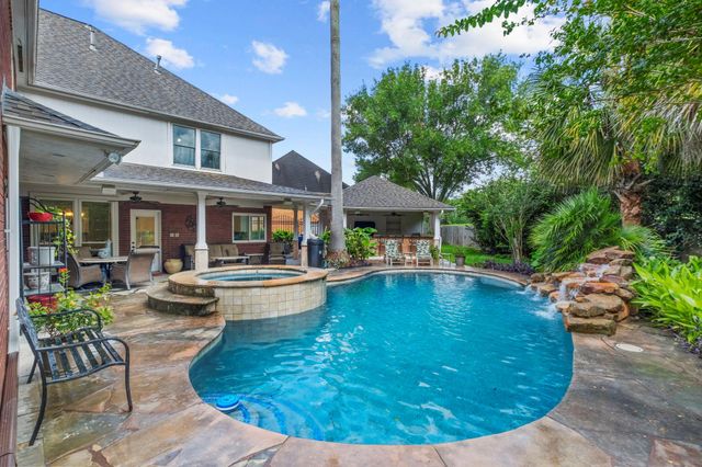 14 Wickham Court, Sugar Land, TX 77479