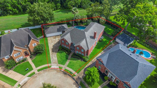 14 Wickham Court, Sugar Land, TX 77479