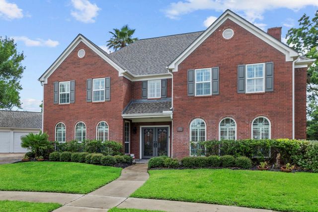 14 Wickham Court, Sugar Land, TX 77479