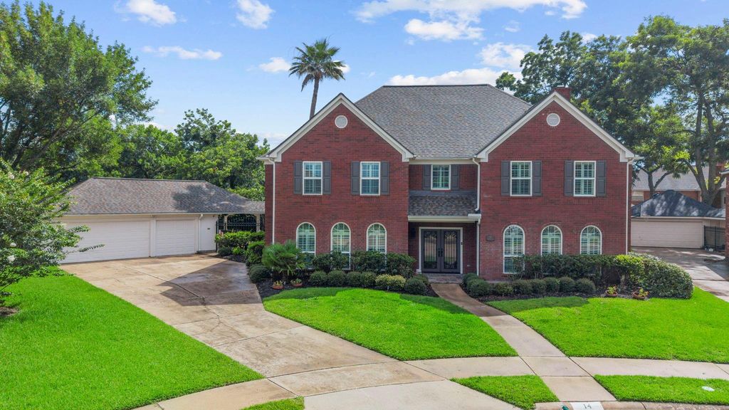 14 Wickham Court, Sugar Land, TX 77479