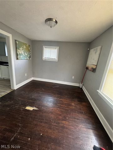 10604 Nelson Avenue, Cleveland, OH 44105