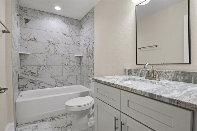 106 SUNSET BOULEVARD, Polk City, FL 33868