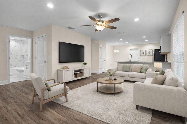 106 SUNSET BOULEVARD, Polk City, FL 33868