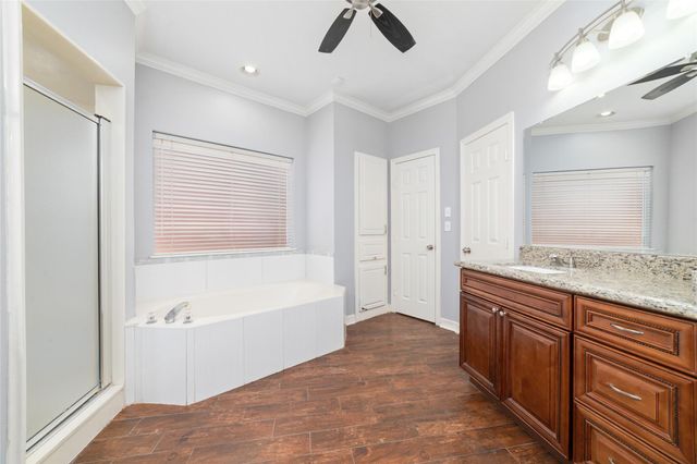 7115 W Hearthstone Green Drive, Houston, TX 77095