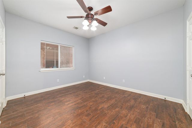 7115 W Hearthstone Green Drive, Houston, TX 77095